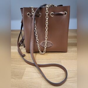 Guess bucket bag with chain strap